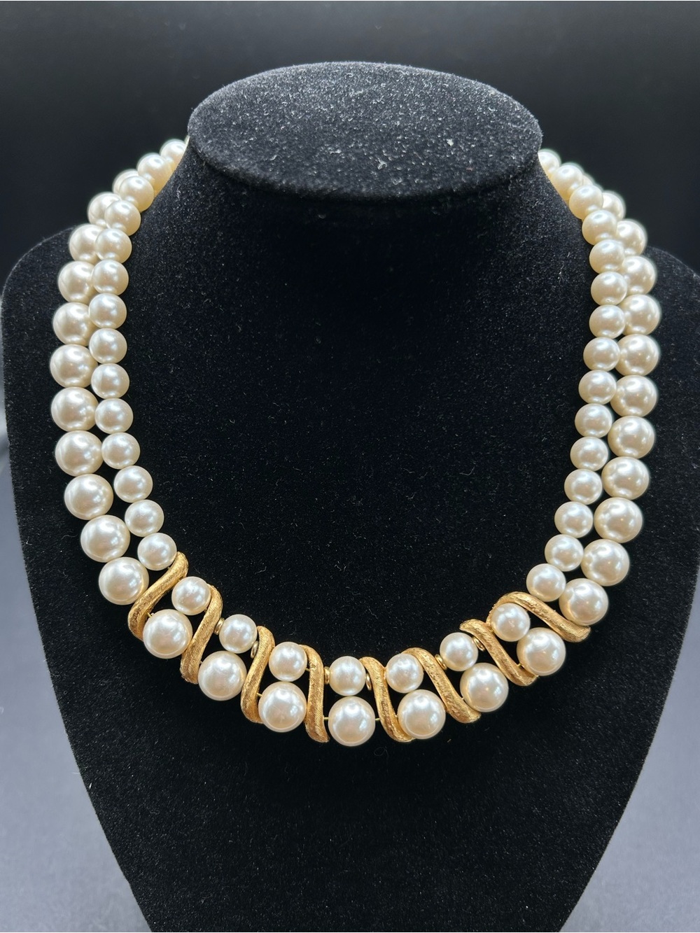 VTG Napier Faux Pearl Gold Accents Choker Collar Necklace